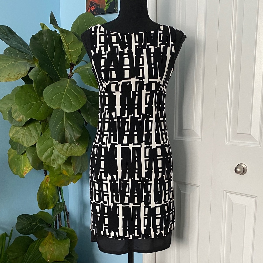 Rare Milly Size 2 Monochrome Black/White Abstract Design Classic Dress